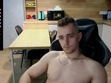 larstar01's Thumb Image