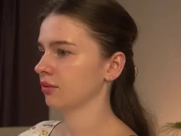 lunaolivia_'s Thumb Image