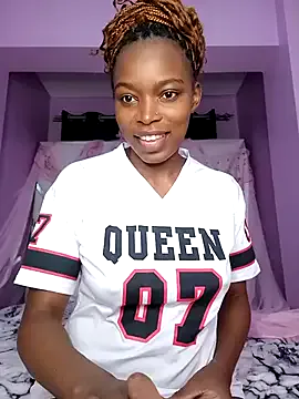 Danius-queen's Thumb Image