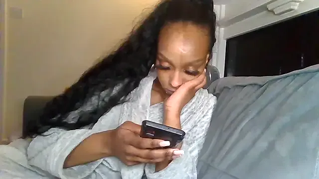 Hazel_Dollxx's Thumb Image