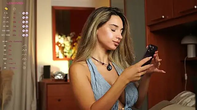 ItalianGirl's Thumb Image