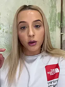 Strongqueen's Thumb Image